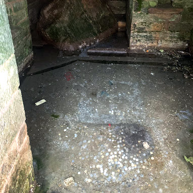 What is the mystery of Retas Kund in Kedarnath?