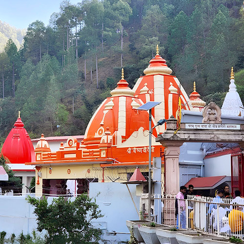 Kainchi Dham premium hotel